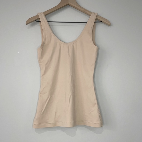 Jaclyn Smith nude shape wear tank top - Picture 1 of 10